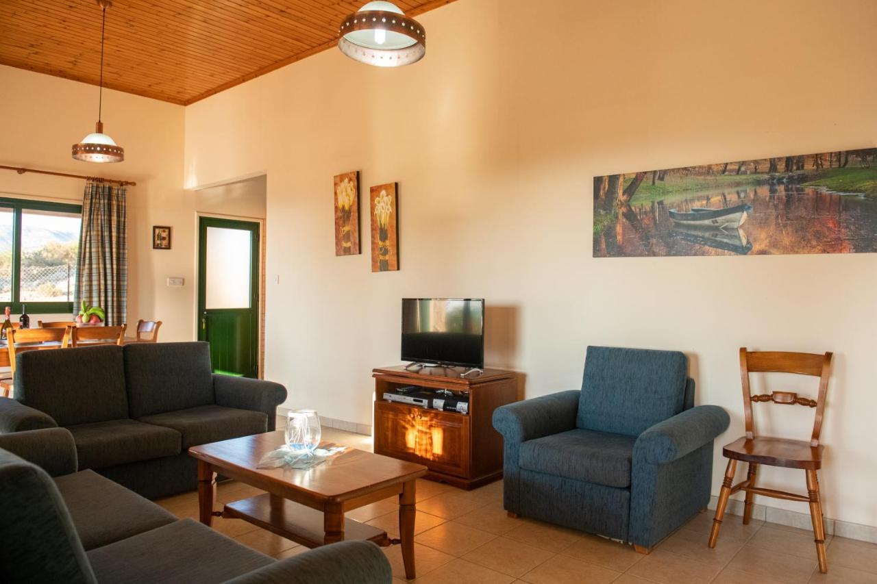 Adonis Villa Coral Bay Exteriér fotografie