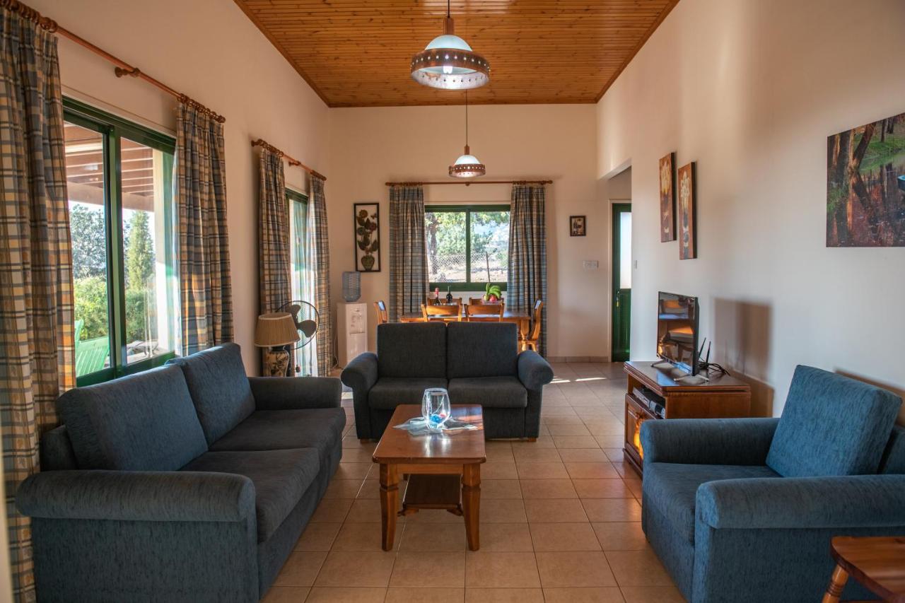 Adonis Villa Coral Bay Exteriér fotografie